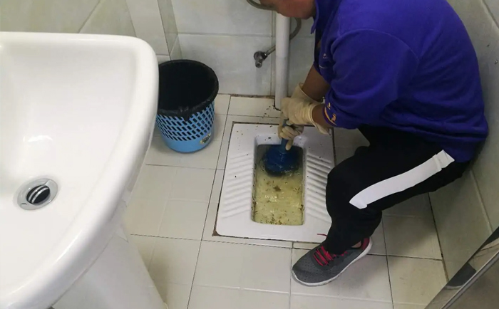 响水疏通蹲坑